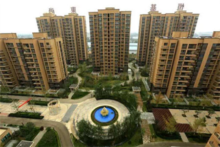 中迪广场二期3室2厅2卫75万96.83m2出售